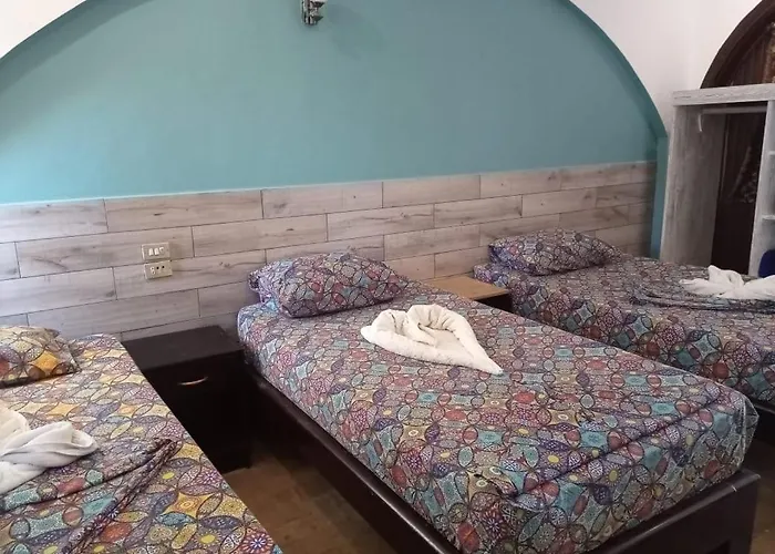 Divers Hostel