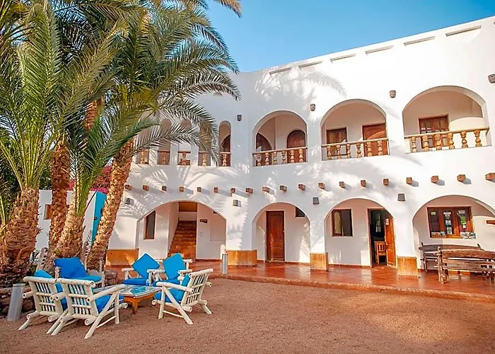 Divers Hostel *